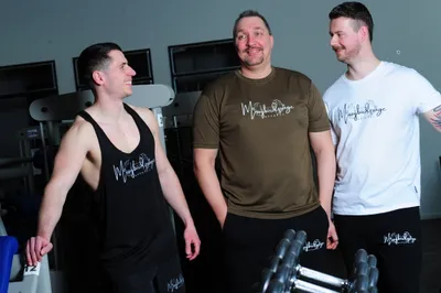 Missybirdsrage's T-Shirt "Tarik" Olive Green